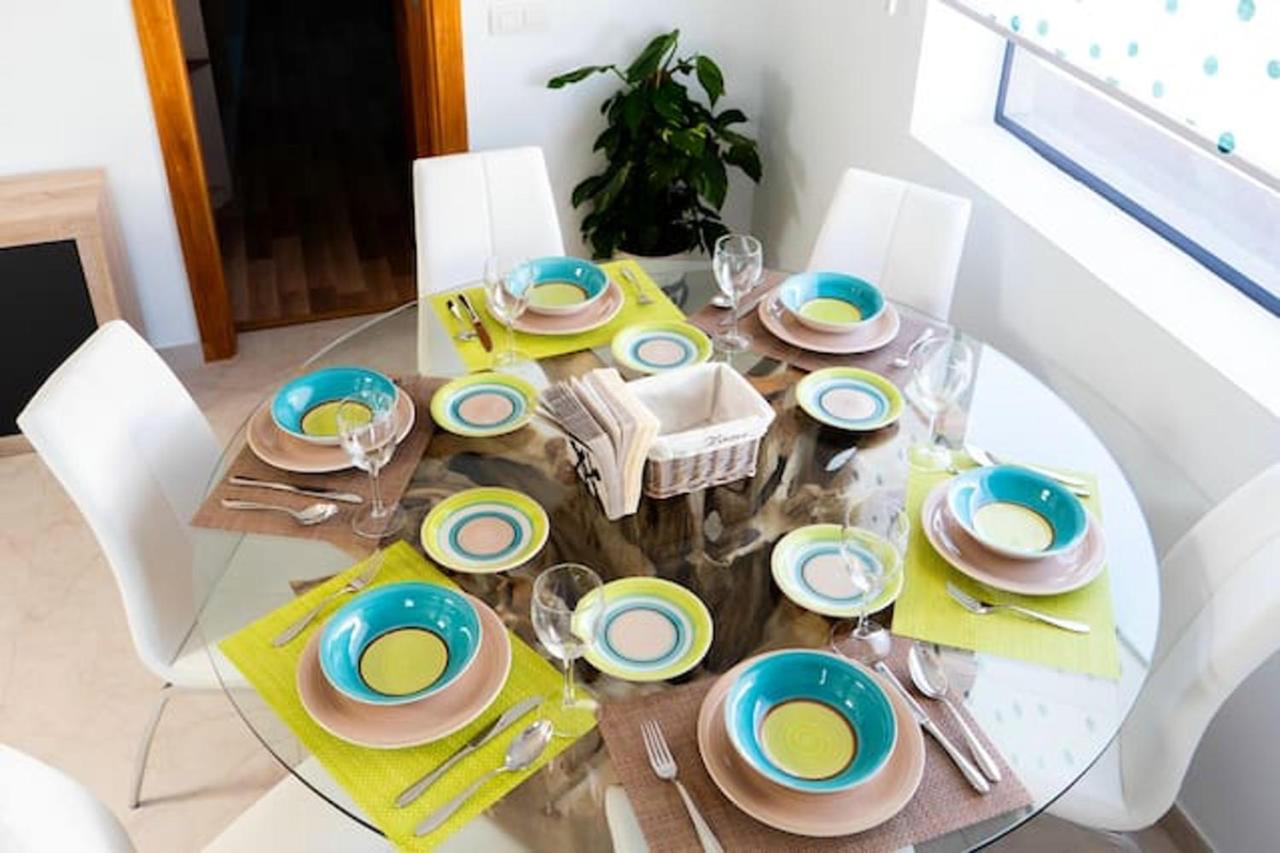 Comfortable House In Tias With Free Parking ภายนอก รูปภาพ